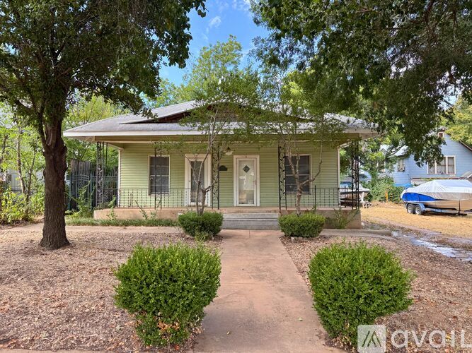 1504 Austin St 2 Beds Single Family Home for Rent - Photo gallery 1