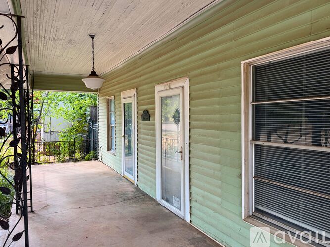 1504 Austin St 2 Beds Single Family Home for Rent - Photo gallery 3