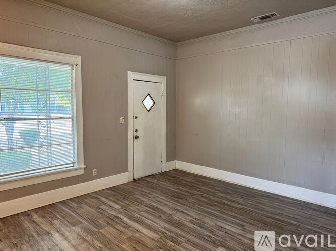 1504 Austin St 2 Beds Single Family Home for Rent - Photo gallery 4