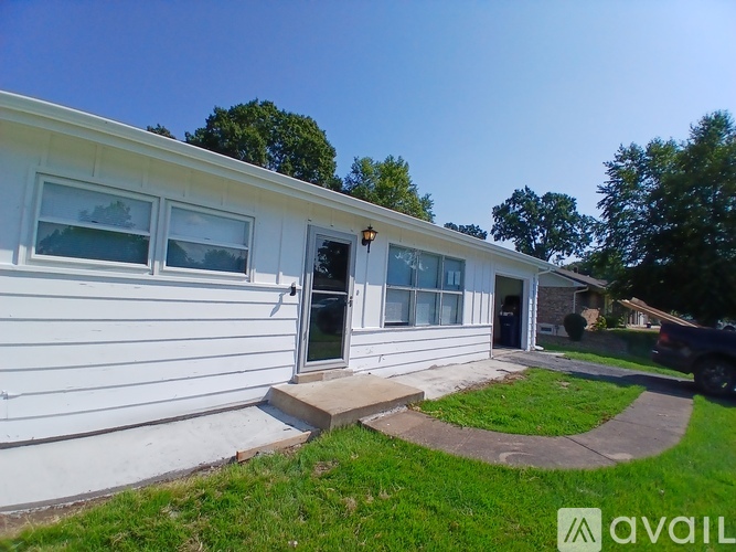 1517 Froesel Dr 4 Beds Single Family Home for Rent - Photo gallery 5