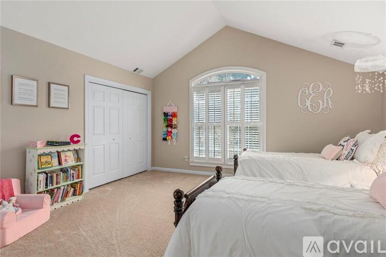 2745 Vinings Oak Drive South East 4 Beds Single Family Home for Rent - Photo gallery 3