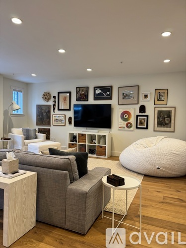 40 College Street 2 Beds Condo for Rent - Photo gallery 4