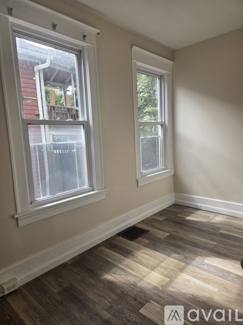 93 Elmendorf St 3 Beds Apartment for Rent - Photo gallery 5