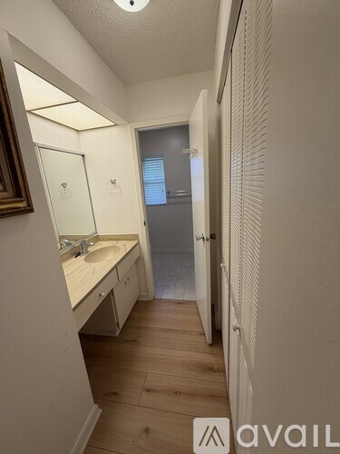 4160 Fruitville Road 2 Beds Apartment for Rent