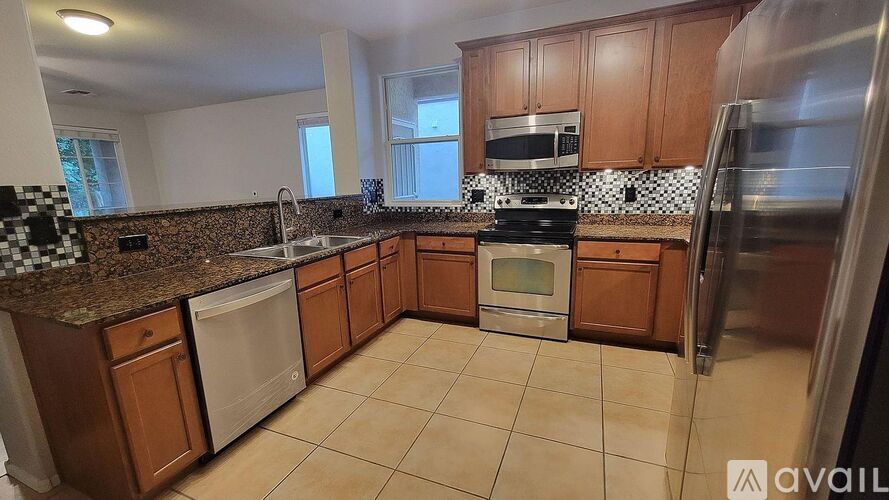 10021 E Impala Ave 3 Beds Single Family Home for Rent - Photo gallery 3
