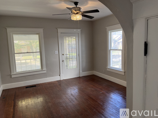 417 North Linwood Avenue 3 Beds Townhouse for Rent - Photo gallery 1