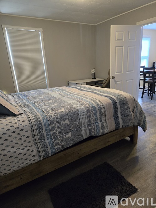 95 Elmendorf St 2 Beds Apartment for Rent - Photo gallery 3