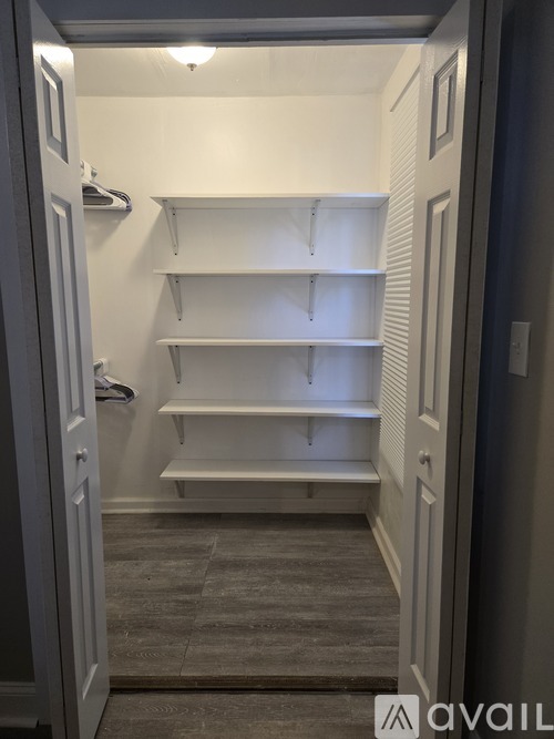 95 Elmendorf St 2 Beds Apartment for Rent - Photo gallery 4