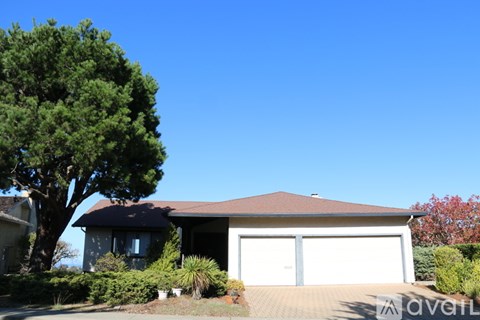 16 Elder Drive 4 Beds Apartment for Rent