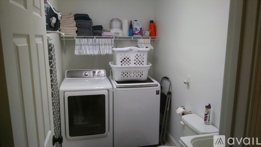 2176 Fiesta Dr 3 Beds Single Family Home for Rent - Photo gallery 3