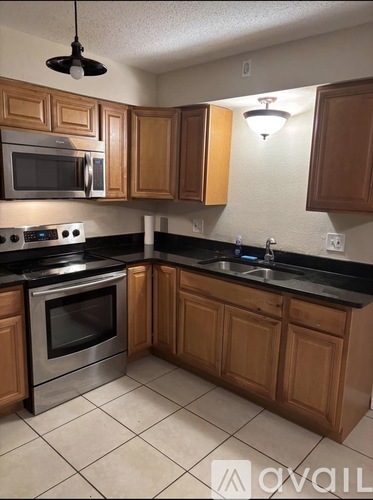 2813 Spring Hill Court 3 Beds Single Family Home for Rent - Photo gallery 3