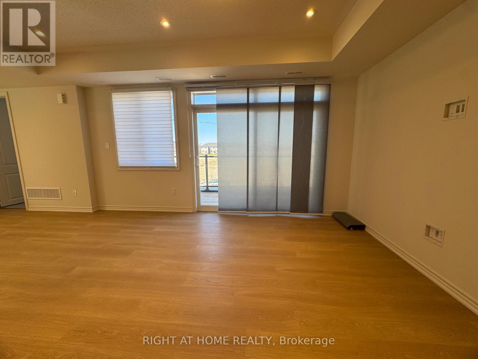 3 bedroom apartment - # B - 60 DEBOIS STREET # B, Kawartha Lakes (Lindsay) 3