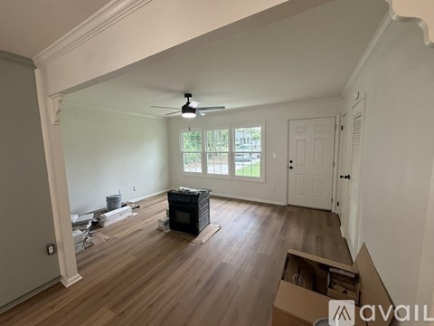 604 Pinetree Rd 3 Beds Apartment for Rent