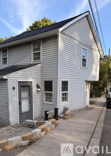 9 Bowlby Str 3 Beds Single Family Home for Rent - Photo gallery 1