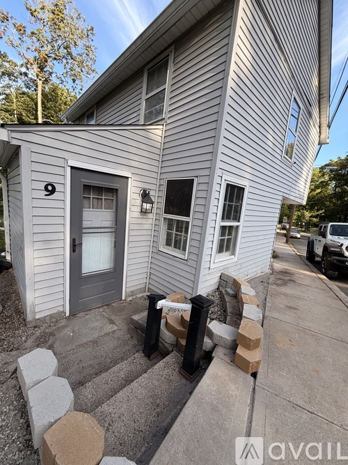 9 Bowlby Str 3 Beds Single Family Home for Rent - Photo gallery 2