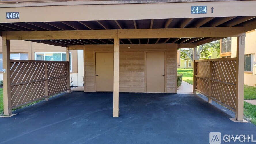 4454 Pelorus Drive 2 Beds Condo for Rent - Photo gallery 2