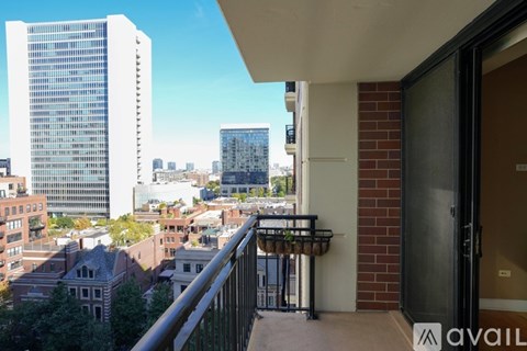 451 West Huron Street Unit 1112 2 Beds Apartment for Rent