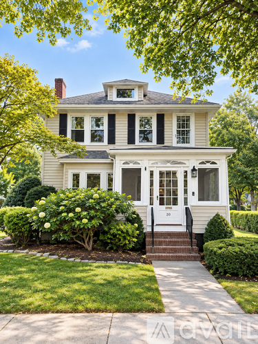 20 Adella Avenue 4 Beds Single Family Home for Rent - Photo gallery 1