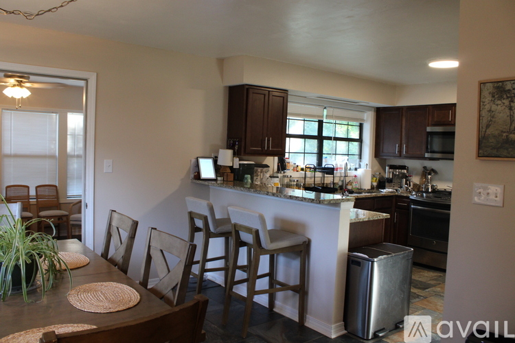 1113 Bremen Avenue 3 Beds Single Family Home for Rent - Photo gallery 5