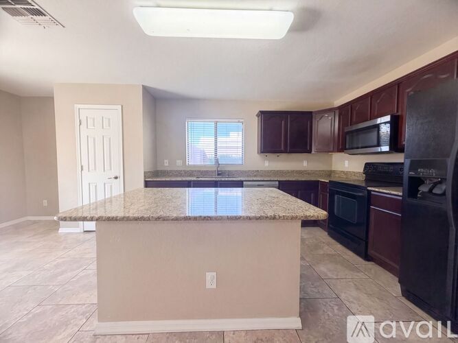 3202 W Santa Cruz Ave 3 Beds Single Family Home for Rent - Photo gallery 2