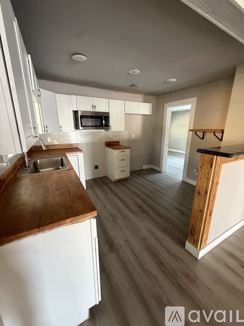 1106 S Pennsylvania Ave 2 Beds Single Family Home for Rent - Photo gallery 4
