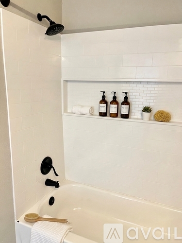 2020 W Orangewood Ave Studio Apartment for Rent - Photo gallery 5