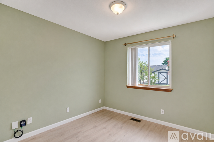 2546 West Timberlake Loop 3 Beds Single Family Home for Rent - Photo gallery 2