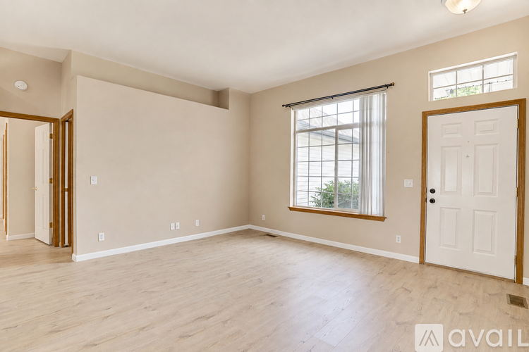 2546 West Timberlake Loop 3 Beds Single Family Home for Rent - Photo gallery 5