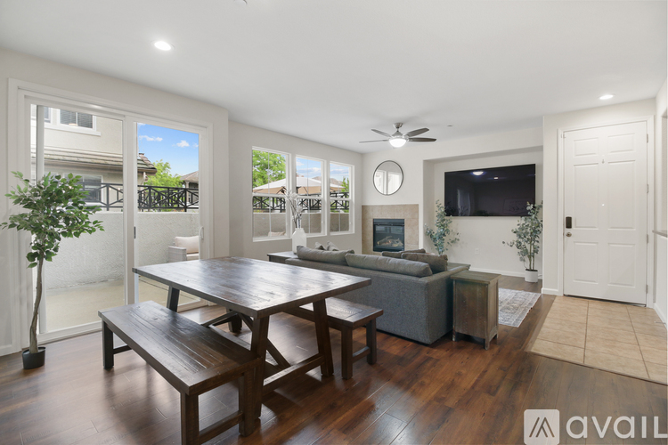 502 Monet Ln 3 Beds Townhouse for Rent - Photo gallery 5