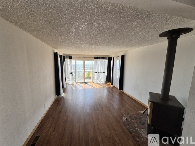 16700 Rolando Ave 3 Beds Single Family Home for Rent - Photo gallery 4