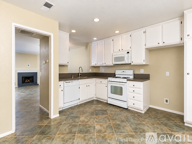 865 Violet Ct 2 Beds Townhouse for Rent - Photo gallery 4
