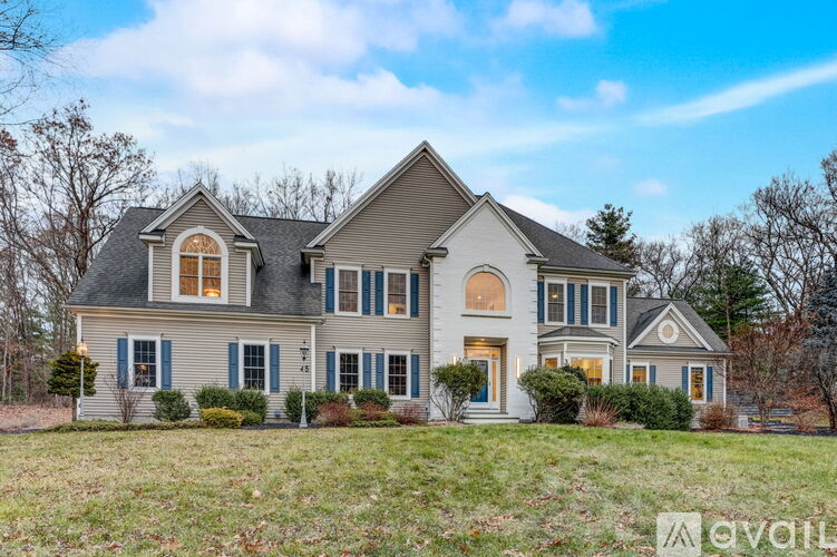 45 Silver Fox Rd 5 Beds Single Family Home for Rent - Photo gallery 1