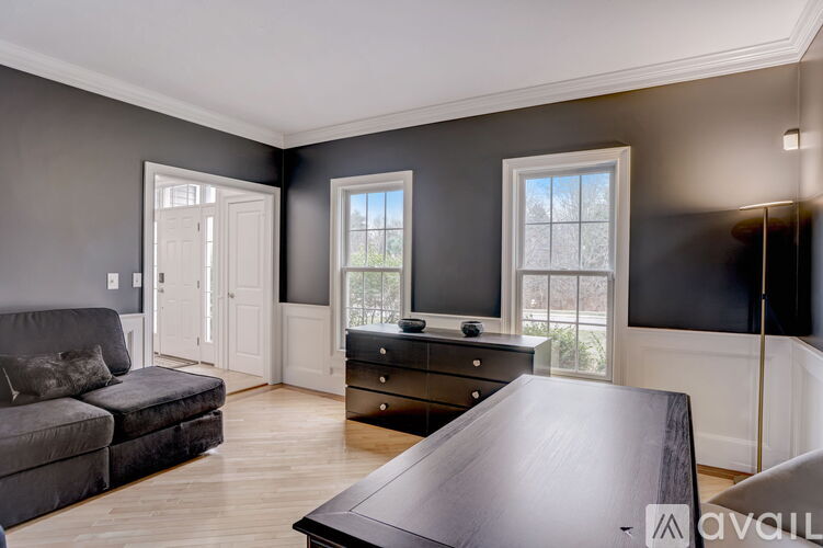 45 Silver Fox Rd 5 Beds Single Family Home for Rent - Photo gallery 5