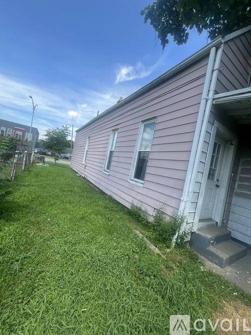 2317 N Fulton Ave 2 Beds Single Family Home for Rent - Photo gallery 2