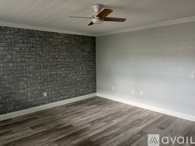 1859 Shore Drive South 2 Beds Condo for Rent - Photo gallery 5