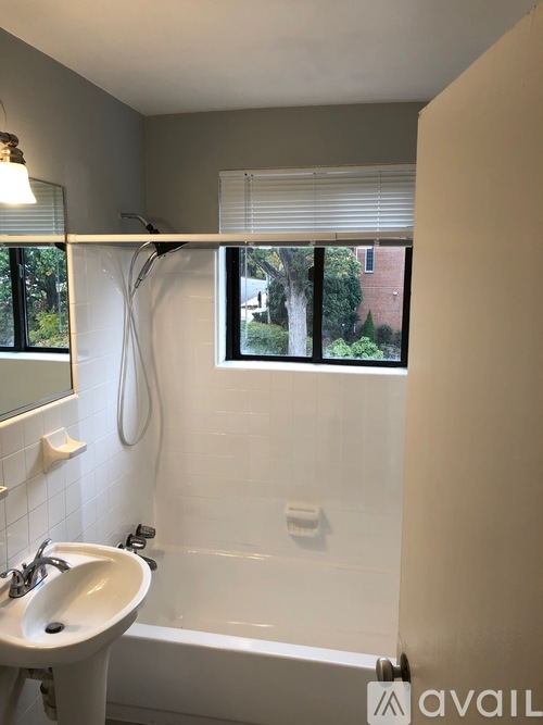 1593 North Colonial Terrace 2 Beds Condo for Rent - Photo gallery 4