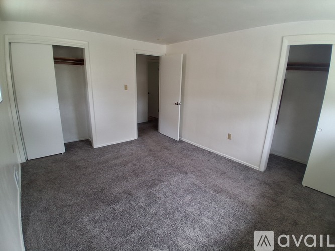 806 Westbury Rd 2 Beds Townhouse for Rent - Photo gallery 5