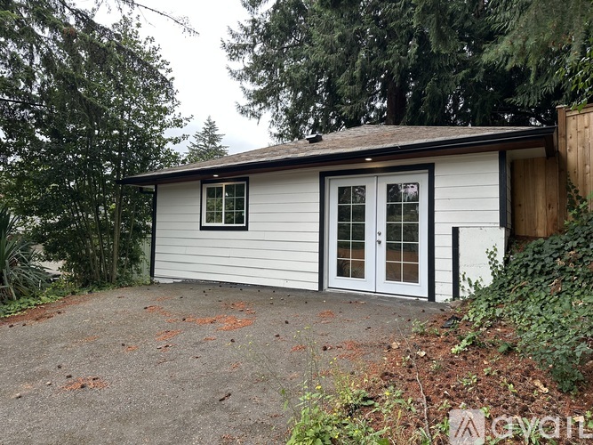 1210 E Seattle St 1 Single Family Home for Rent - Photo gallery 1