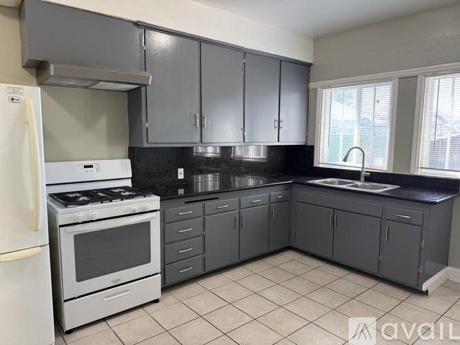 1450 Highland Blvd 2 Beds Single Family Home for Rent - Photo gallery 4