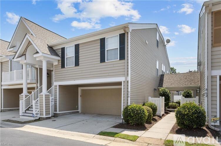 858 Point Way 3 Beds Condo for Rent - Photo gallery 1