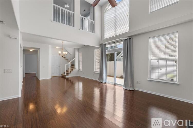 858 Point Way 3 Beds Condo for Rent - Photo gallery 3