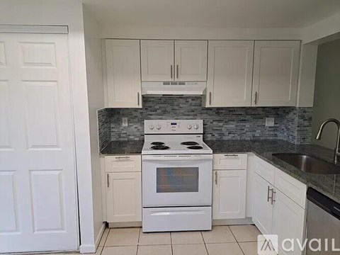 8853 Northwest 48Th Street 3 Beds Apartment for Rent