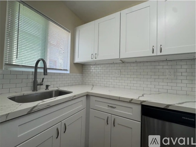 1723 Chestnut Ave Studio Apartment for Rent - Photo gallery 3
