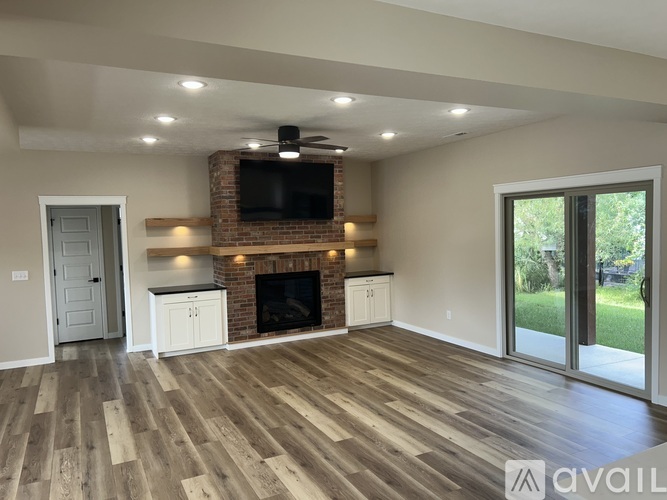 5108 Flowermound Court 3 Beds Single Family Home for Rent - Photo gallery 3