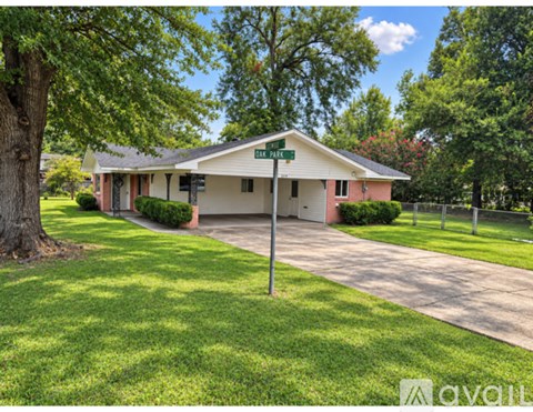 2119 Dogwood Drive 3 Beds Apartment for Rent