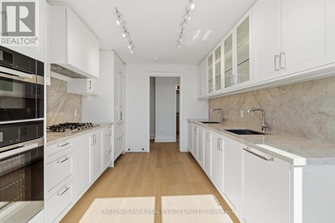 708 - 505 GLENCAIRN AVENUE 3 Beds Apartment for Rent