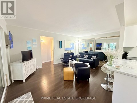 306 - 10 LAKE ROAD 2 Beds Apartment for Rent