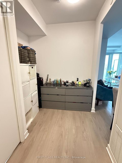 2513 - 3900 CONFEDERATION PARKWAY 2 Beds Apartment for Rent