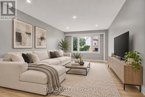 52 GREENBORO CRESCENT 3 Beds Apartment for Rent