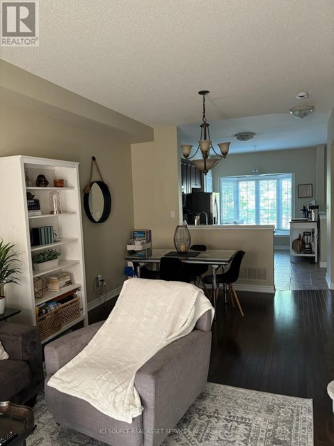 674 ROWLEY COMMON 2 Beds Apartment for Rent